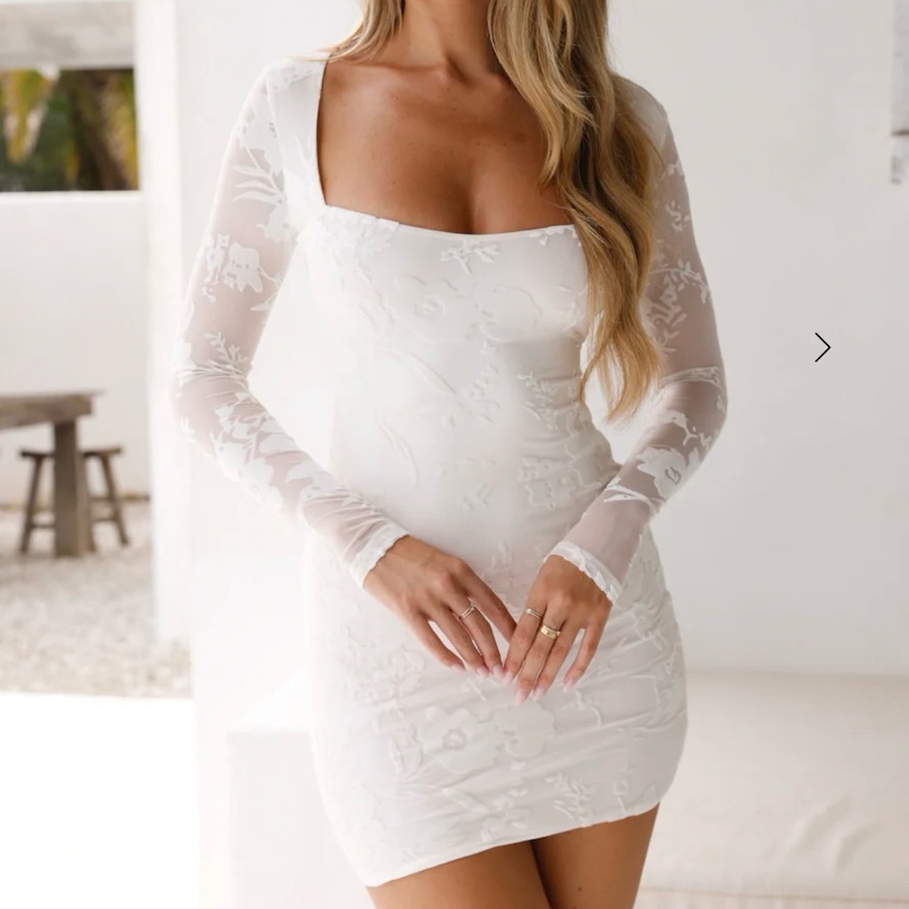 Hello Molly FREEZE TIME LONG SLEEVE MINI DRESS WHITE